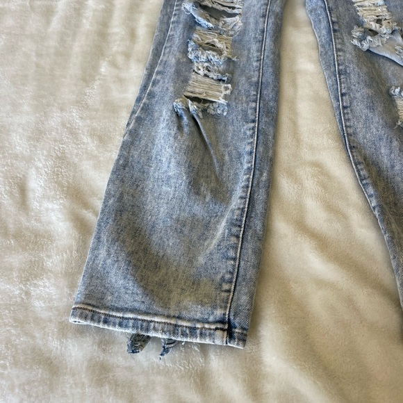 Almost Famous Light Blue Dad Distressed Straight Leg Jeans - Picture 3 of 13